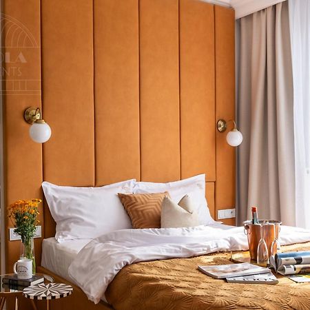 Feniks Fragola Apartments Main Square Krakow Luaran gambar