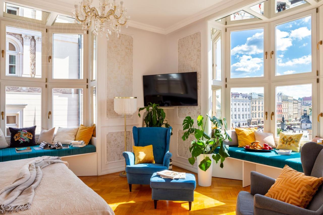 Feniks Fragola Apartments Main Square Krakow Luaran gambar