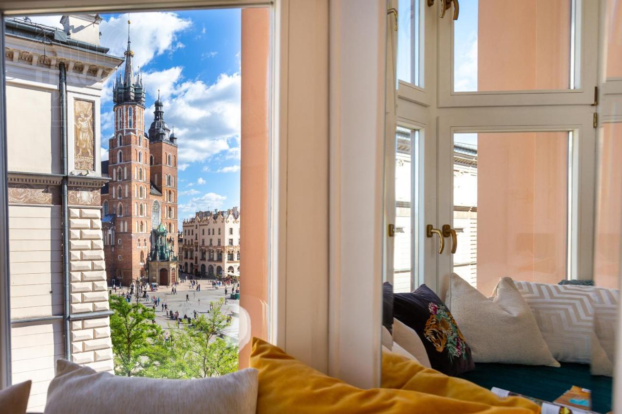 Feniks Fragola Apartments Main Square Krakow Luaran gambar
