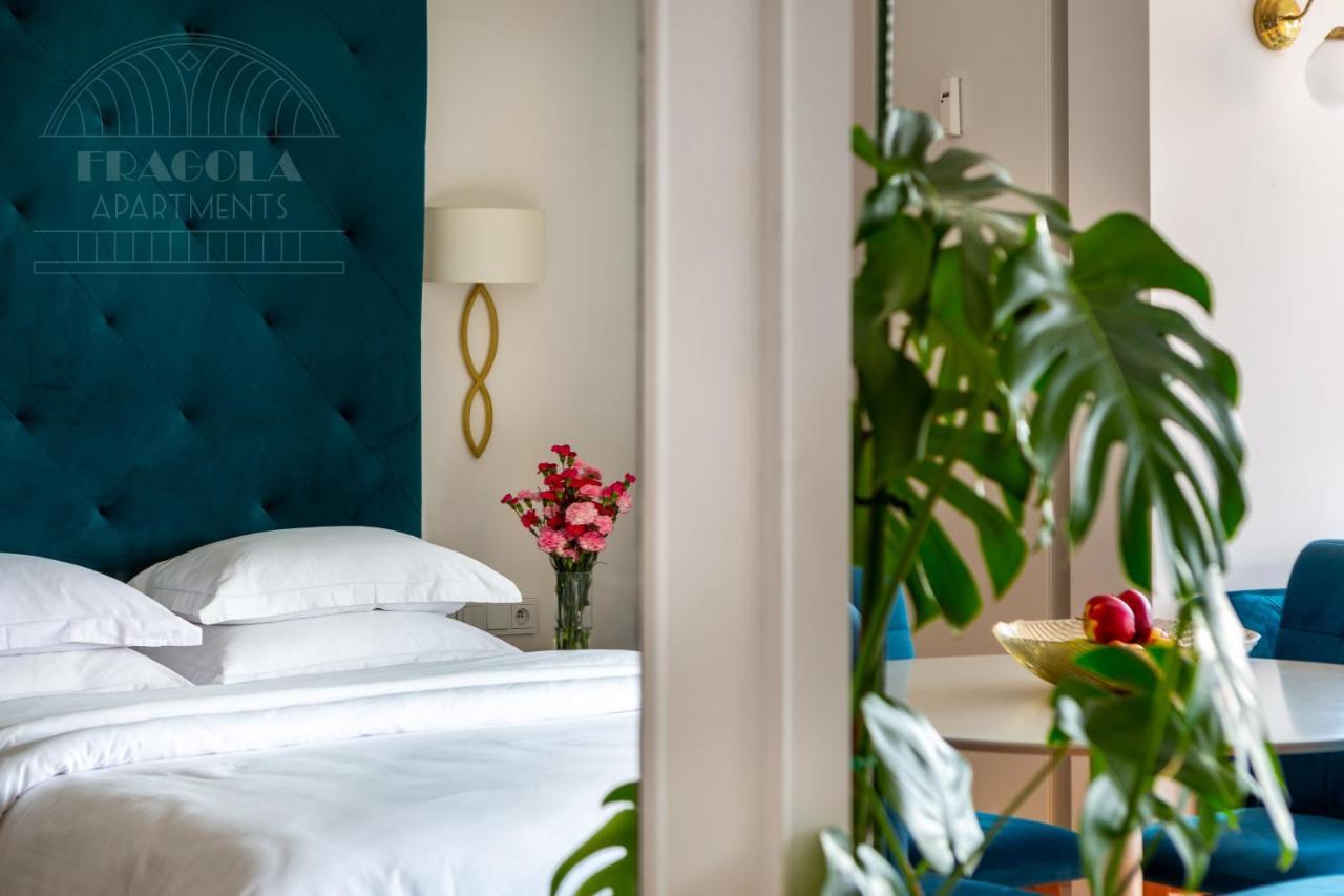 Feniks Fragola Apartments Main Square Krakow Luaran gambar