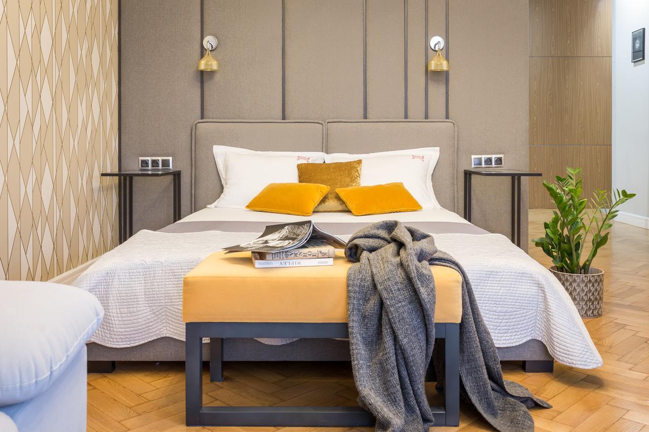 Feniks Fragola Apartments Main Square Krakow Luaran gambar